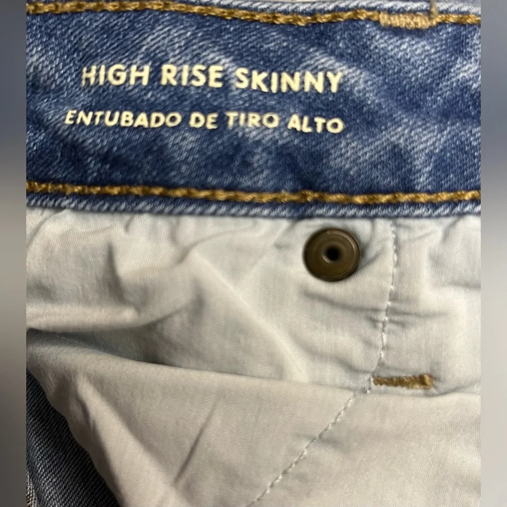 Universal Thread Jeans - Picture 2 of 6